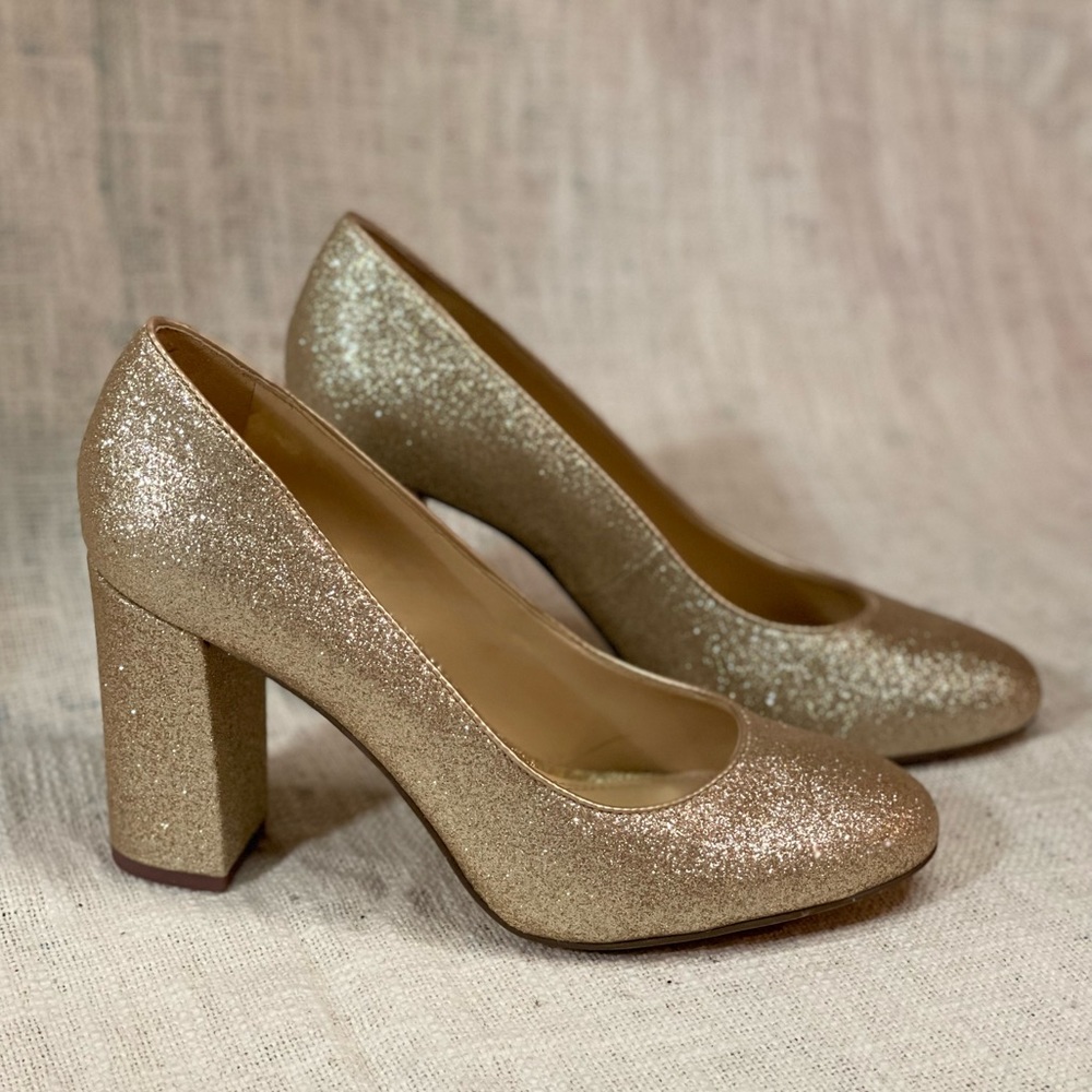 Gianni Bini gold glitter block heels heals size 7